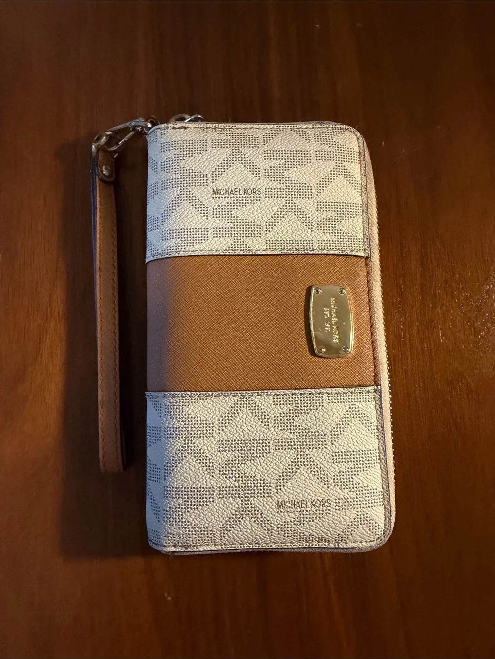 Michael Kors Tan & Cream Signature Zip Wallet Wristlet